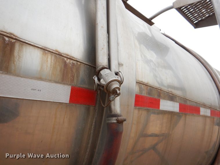 image for item DJ0764 1991 Brenner SS Transport  tank trailer