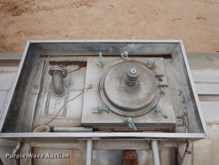 image for item DJ0764 1991 Brenner SS Transport  tank trailer