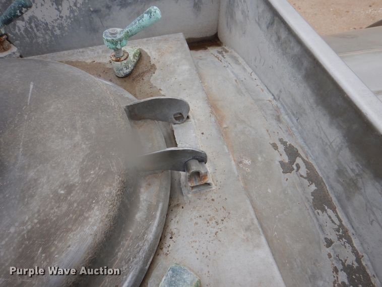 image for item DJ0764 1991 Brenner SS Transport  tank trailer