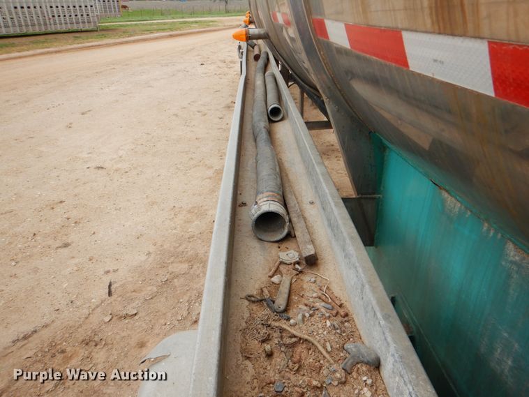 image for item DJ0764 1991 Brenner SS Transport  tank trailer