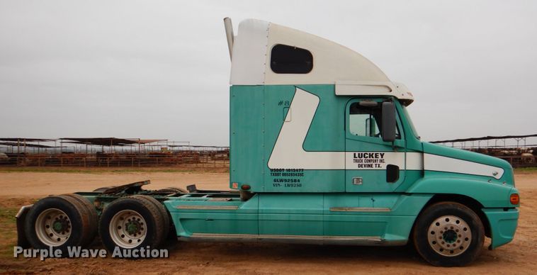 image for item DJ0766 2006 Freightliner CST120  semi truck