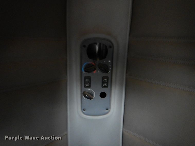 image for item DJ0766 2006 Freightliner CST120  semi truck