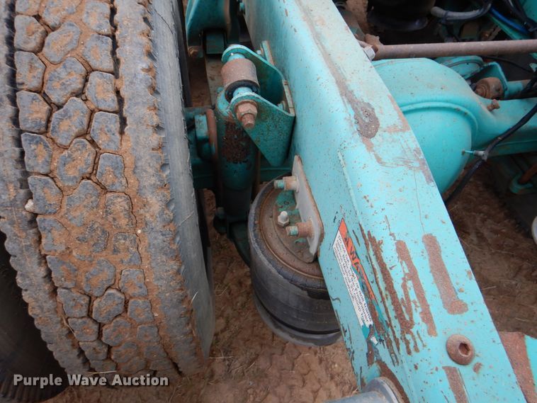 image for item DJ0766 2006 Freightliner CST120  semi truck