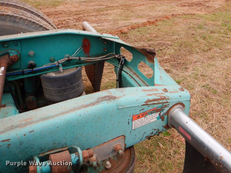 image for item DJ0766 2006 Freightliner CST120  semi truck