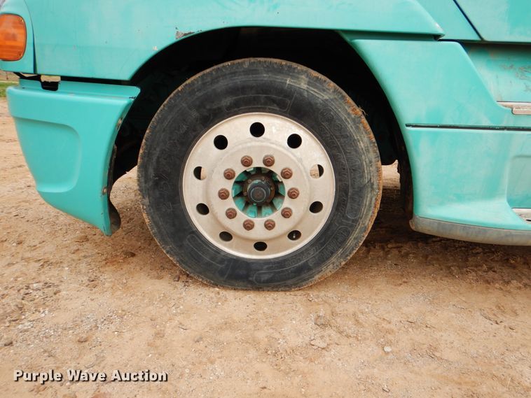 image for item DJ0766 2006 Freightliner CST120  semi truck