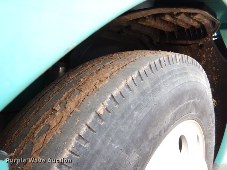 image for item DJ0766 2006 Freightliner CST120  semi truck