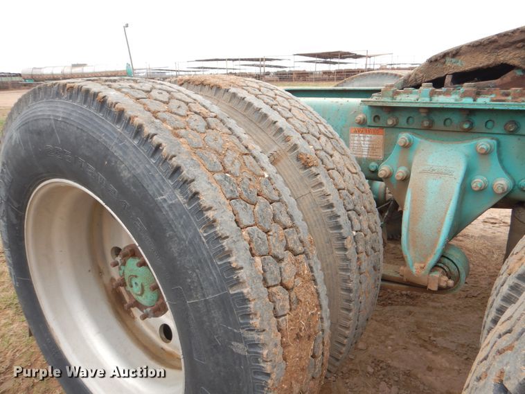 image for item DJ0766 2006 Freightliner CST120  semi truck