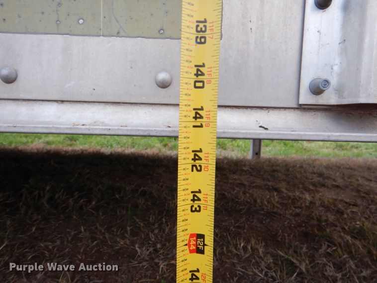 image for item DJ0767 2003 Merritt Gold Line  livestock trailer