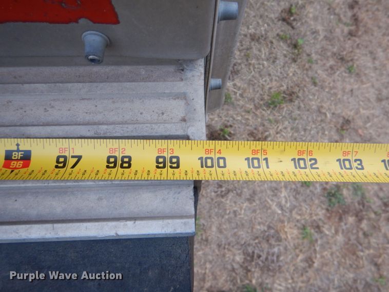 image for item DJ0767 2003 Merritt Gold Line  livestock trailer