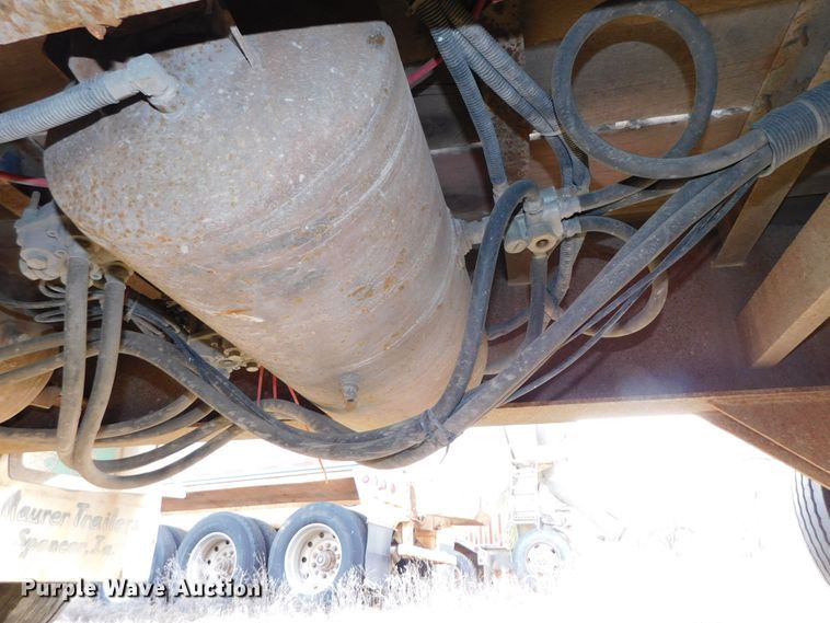 image for item DJ5963 2001 Maurer  drop deck trailer