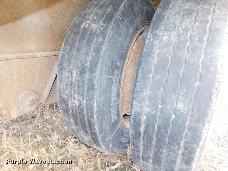 image for item DJ5963 2001 Maurer  drop deck trailer