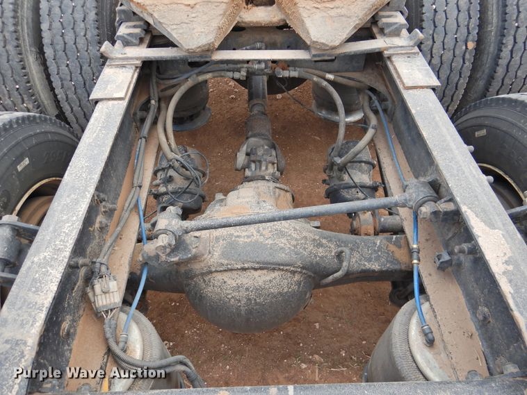 image for item DJ8327 2012 Freightliner Cascadia 125  semi truck