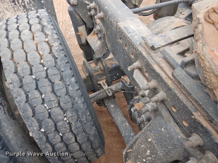 image for item DJ8327 2012 Freightliner Cascadia 125  semi truck