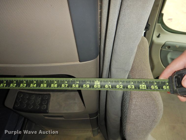 image for item DJ8327 2012 Freightliner Cascadia 125  semi truck