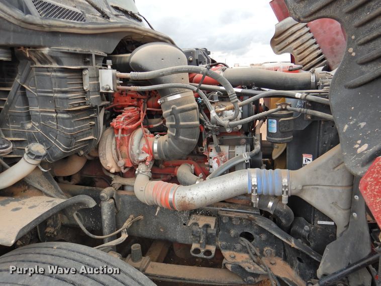 image for item DJ8327 2012 Freightliner Cascadia 125  semi truck