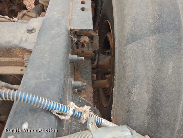 image for item DJ8328 2011 Peterbilt 367  semi truck