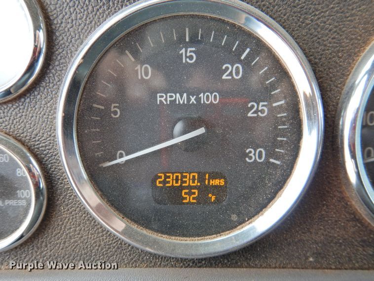 image for item DJ8328 2011 Peterbilt 367  semi truck