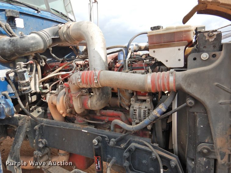 image for item DJ8328 2011 Peterbilt 367  semi truck