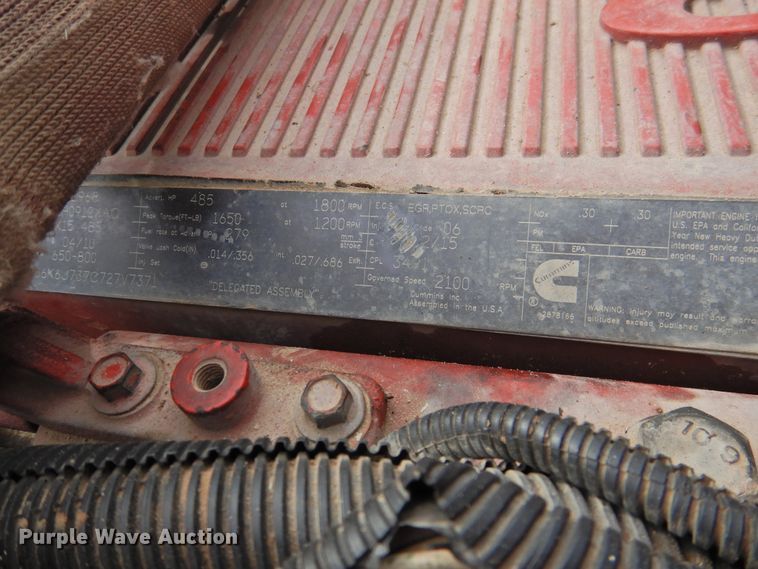 image for item DJ8328 2011 Peterbilt 367  semi truck