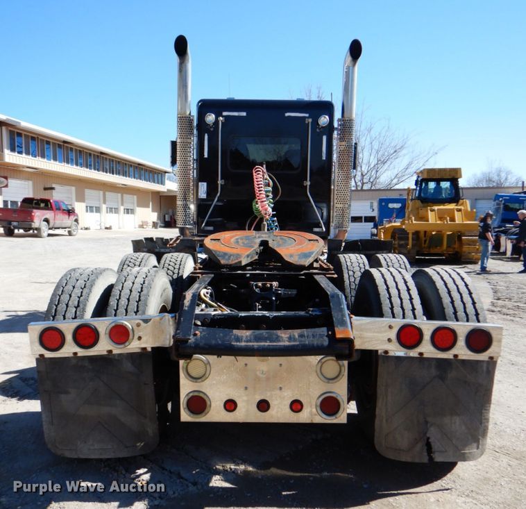 image for item DJ8672 2009 Kenworth W900  semi truck