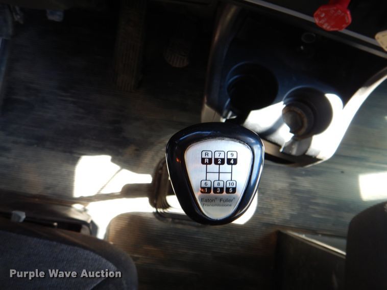 image for item DJ8672 2009 Kenworth W900  semi truck