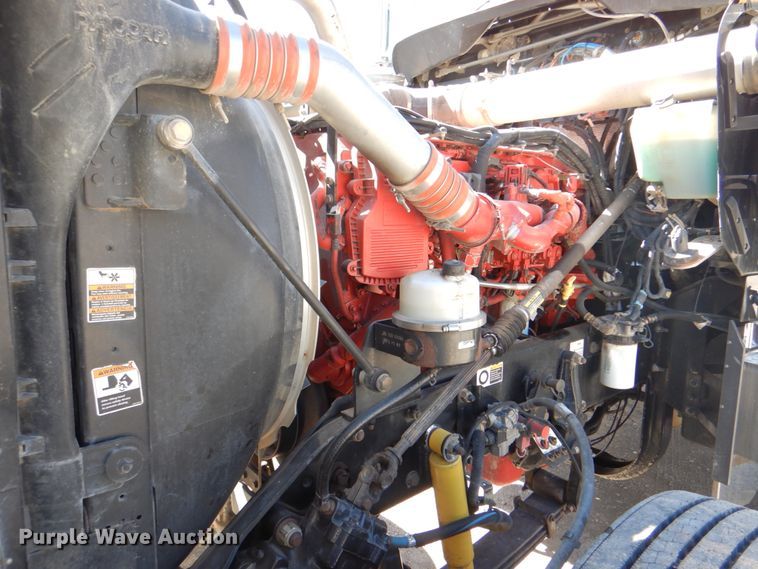 image for item DJ8672 2009 Kenworth W900  semi truck