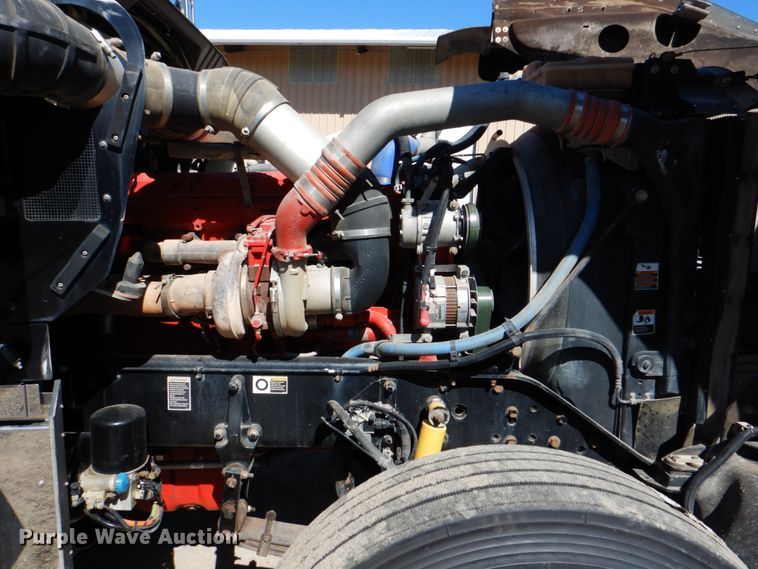 image for item DJ8672 2009 Kenworth W900  semi truck