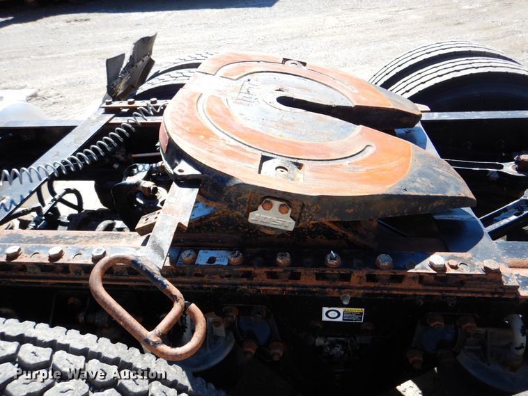 image for item DJ8672 2009 Kenworth W900  semi truck