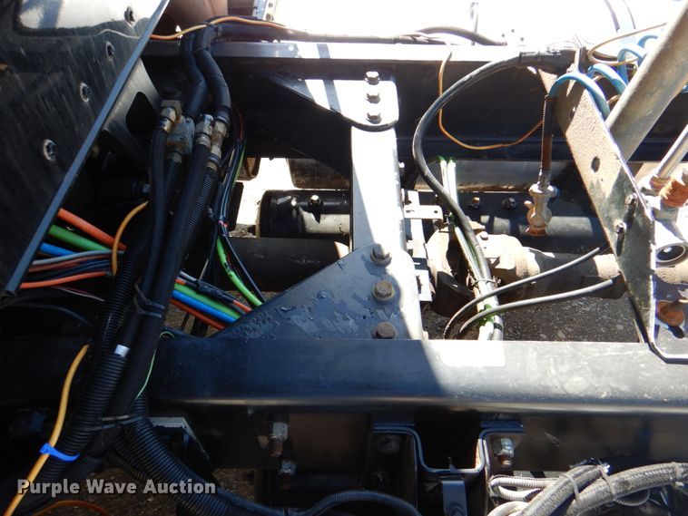 image for item DJ8672 2009 Kenworth W900  semi truck