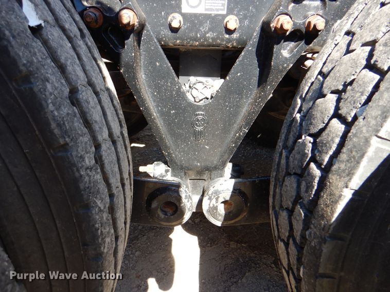 image for item DJ8672 2009 Kenworth W900  semi truck