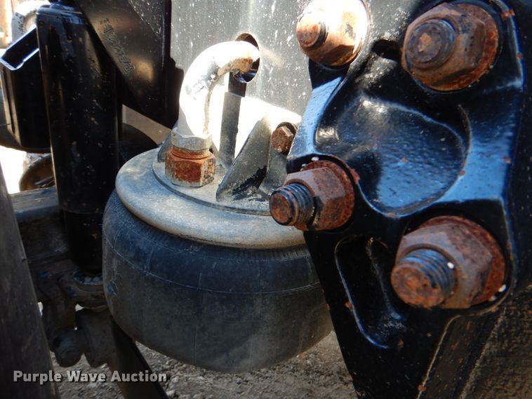 image for item DJ8672 2009 Kenworth W900  semi truck