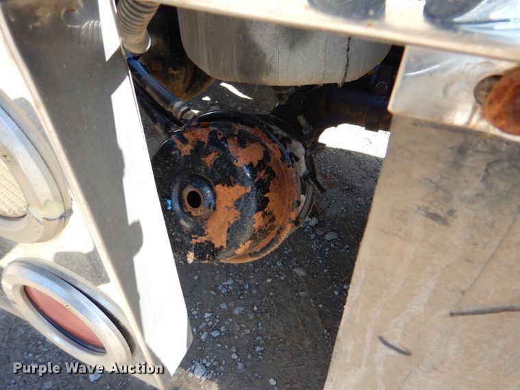 image for item DJ8672 2009 Kenworth W900  semi truck