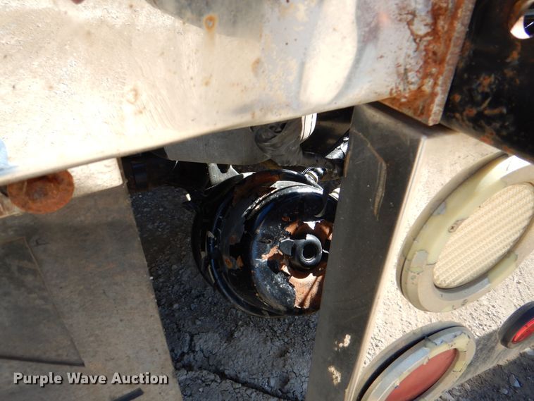 image for item DJ8672 2009 Kenworth W900  semi truck