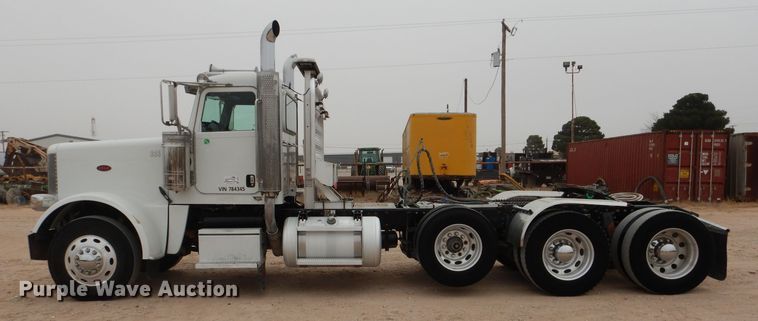 image for item DJ8822 2009 Peterbilt 388  semi truck