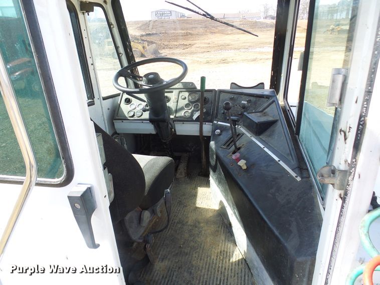 image for item DL0805 1998 Texas Inc TJ5000  yard truck