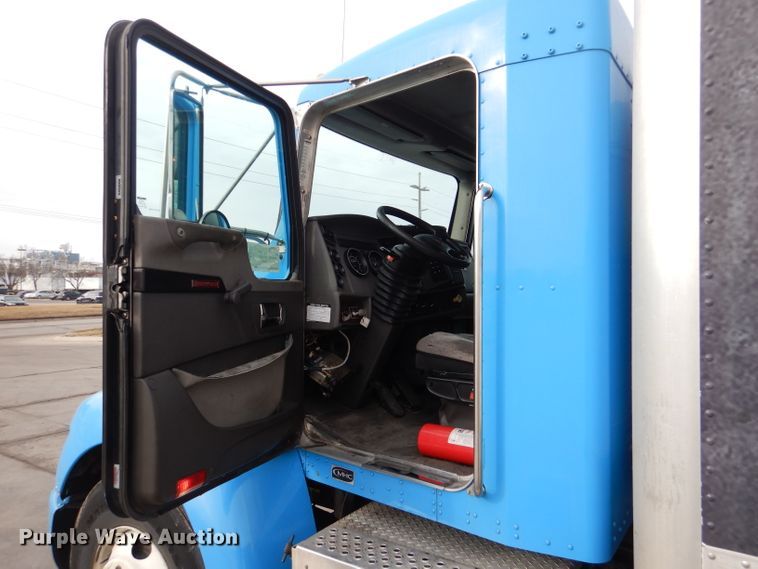 image for item DL2187 2009 Kenworth T370  box truck