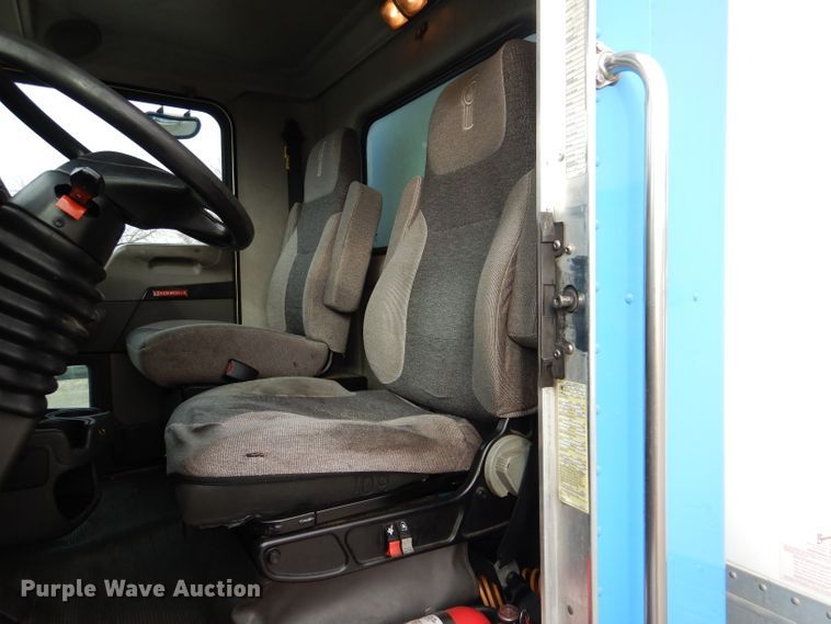 image for item DL2187 2009 Kenworth T370  box truck