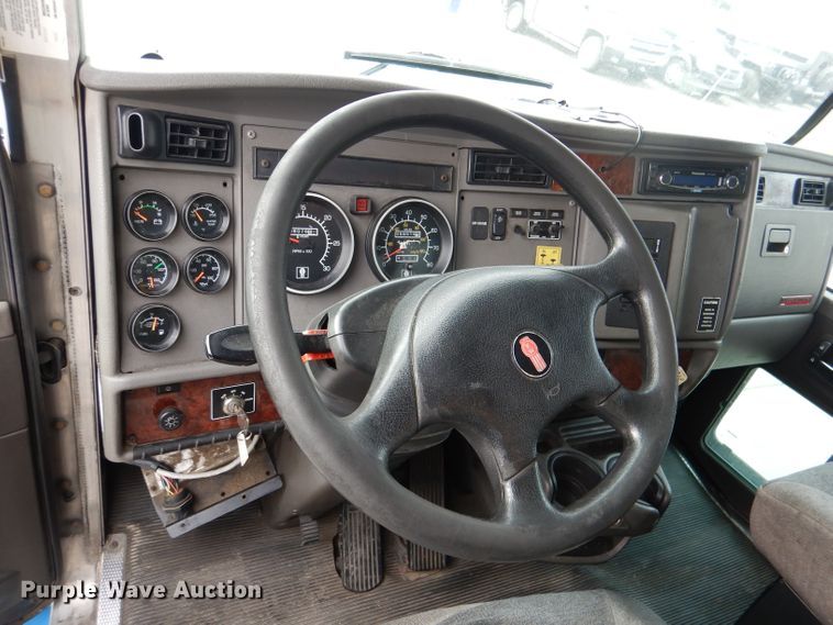 image for item DL2187 2009 Kenworth T370  box truck