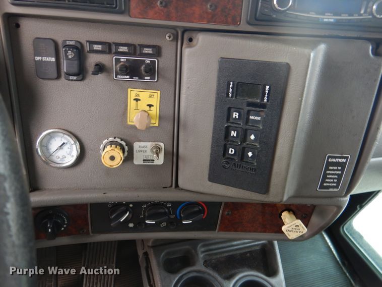 image for item DL2187 2009 Kenworth T370  box truck