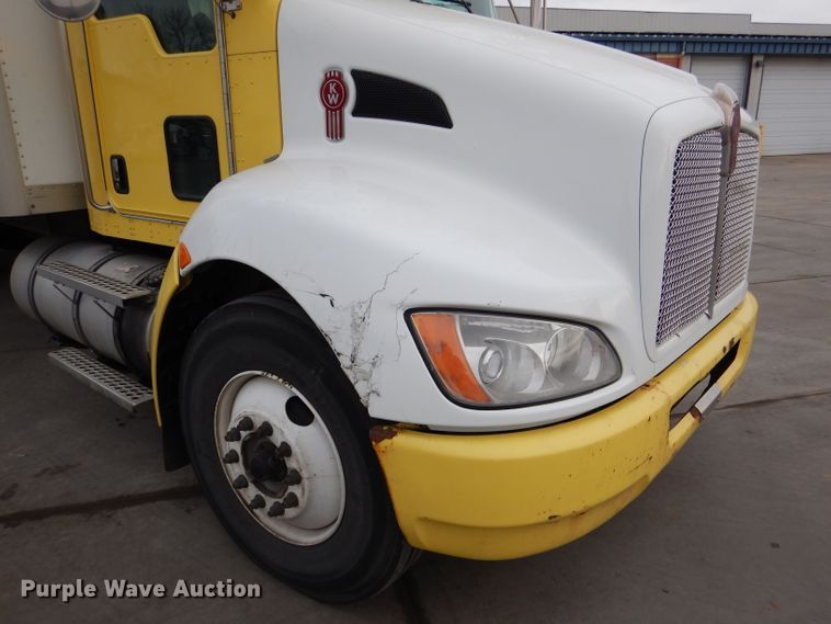 image for item DL2188 2009 Kenworth T370  box truck