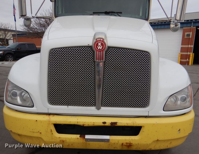 image for item DL2188 2009 Kenworth T370  box truck