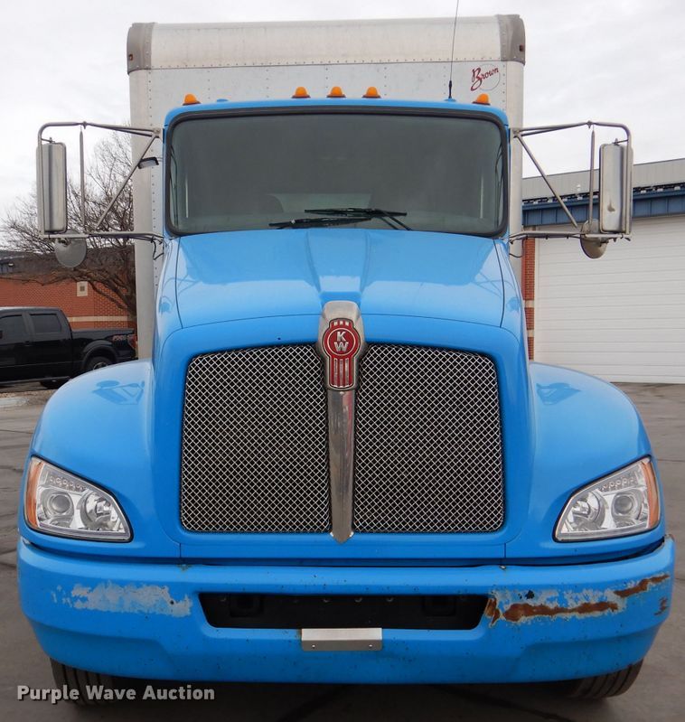 image for item DL2189 2010 Kenworth T370  box truck