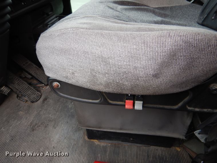 image for item DL2189 2010 Kenworth T370  box truck