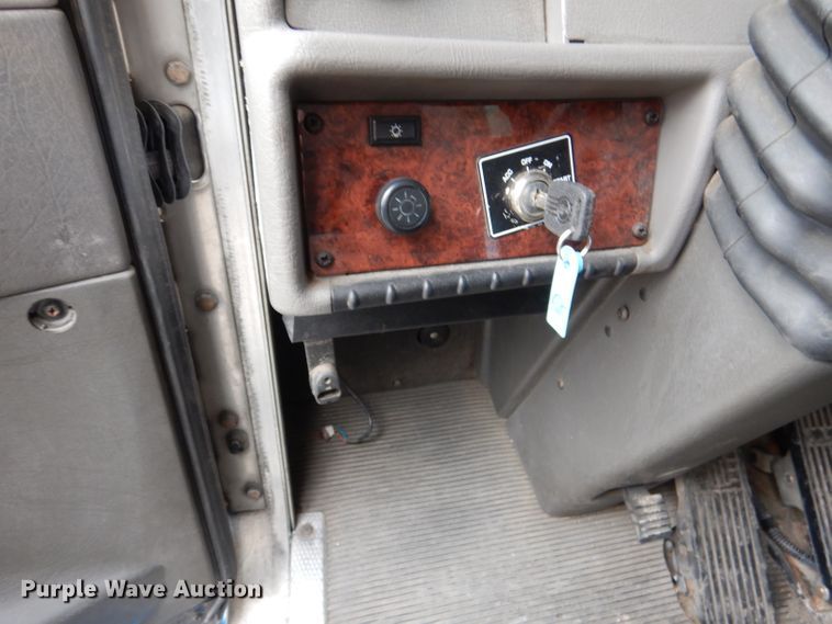 image for item DL2189 2010 Kenworth T370  box truck