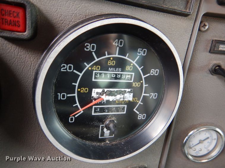 image for item DL2189 2010 Kenworth T370  box truck