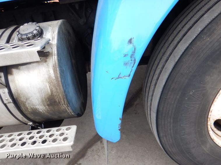 image for item DL2189 2010 Kenworth T370  box truck