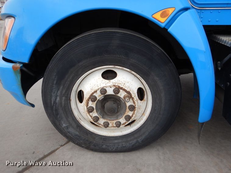 image for item DL2189 2010 Kenworth T370  box truck