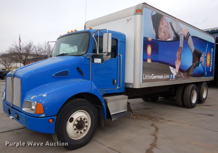 image for item DL2190 2007 Kenworth T300  box truck