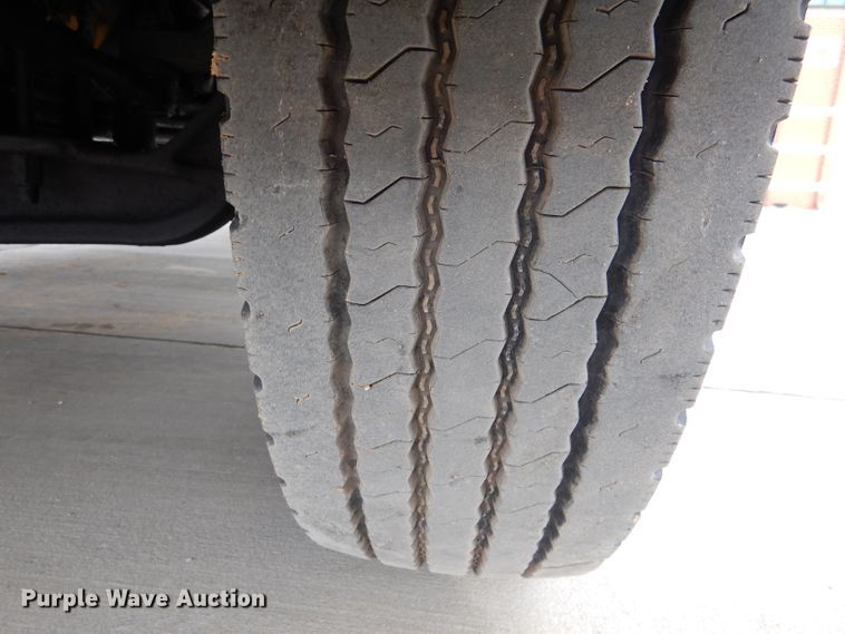 image for item DL2190 2007 Kenworth T300  box truck