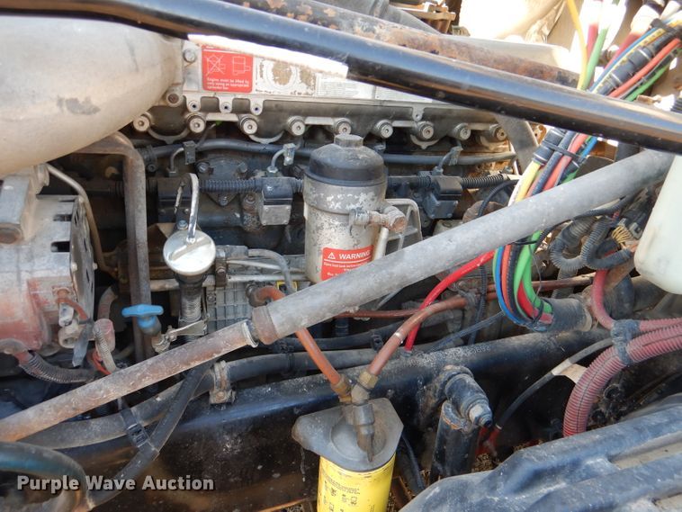 image for item DL2218 2007 Freightliner Columbia 120  semi truck